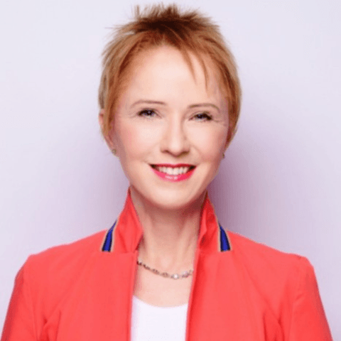 photo of Claudia Hilker