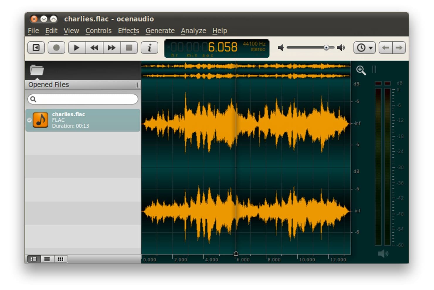 Ocenaudio-ljudredigerare som visar stereovågformen för charlies.flac, 13 sekunders längd på Linux.