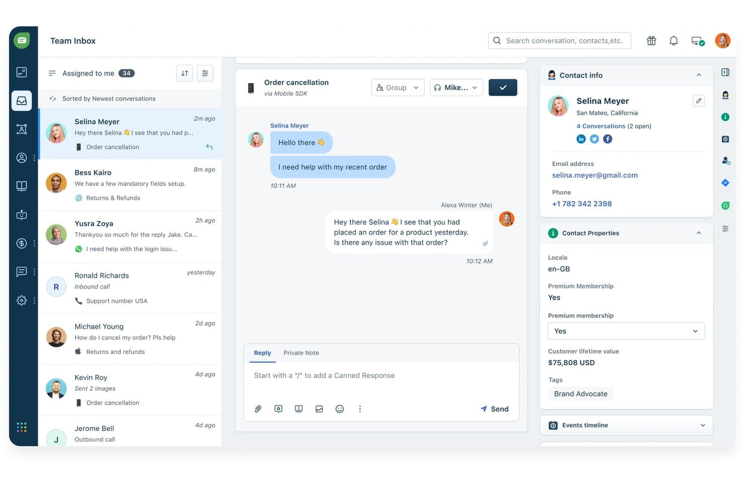 Freshchatin tiimin postilaatikko, jossa näkyvät asiakaskeskustelu, yhteystietopaneeli ja keskusteluluettelo.
